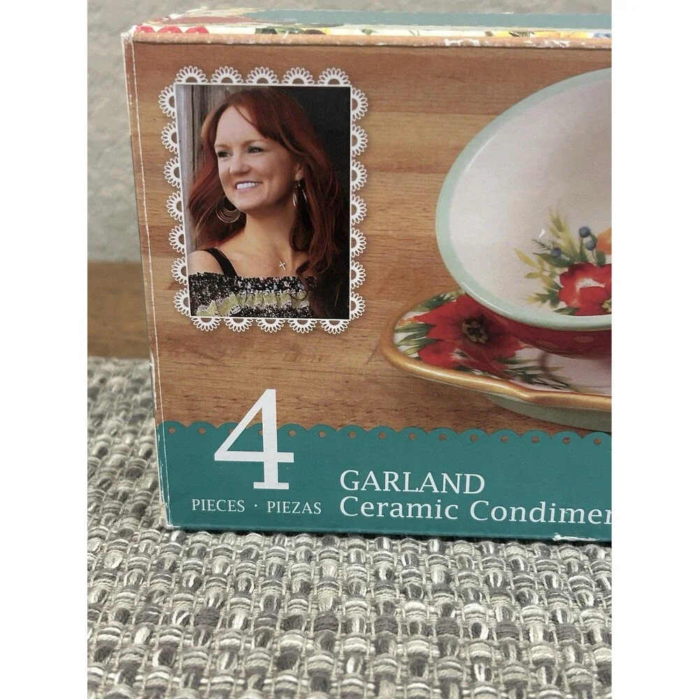 Pioneer Woman Garland Ceramic Condiment Set 4 Pcs 3 Bowls Tray Holiday Christmas